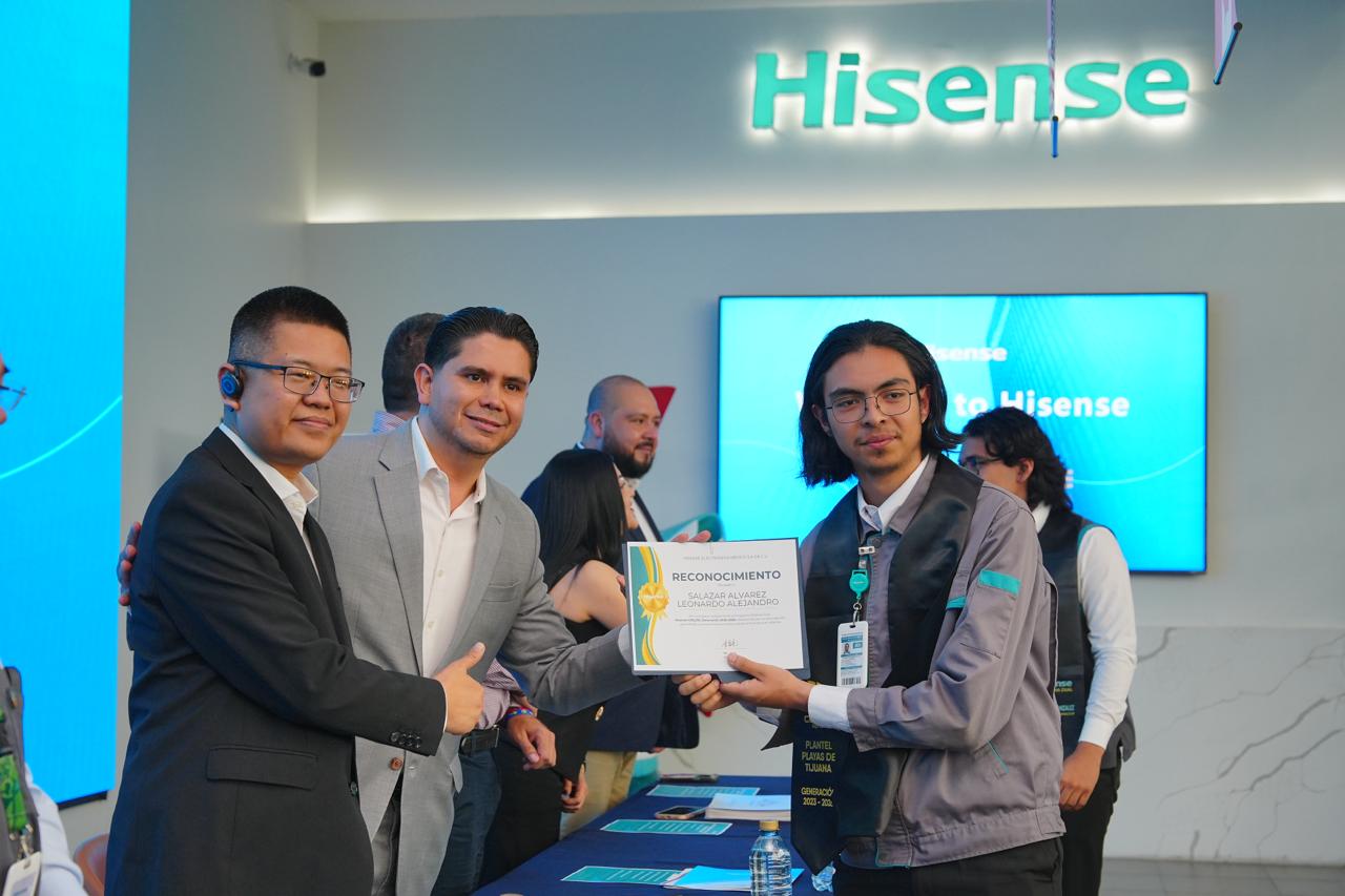 GRADUACIÓN HISENSE ALUMNOS DUAL CECyTE BC