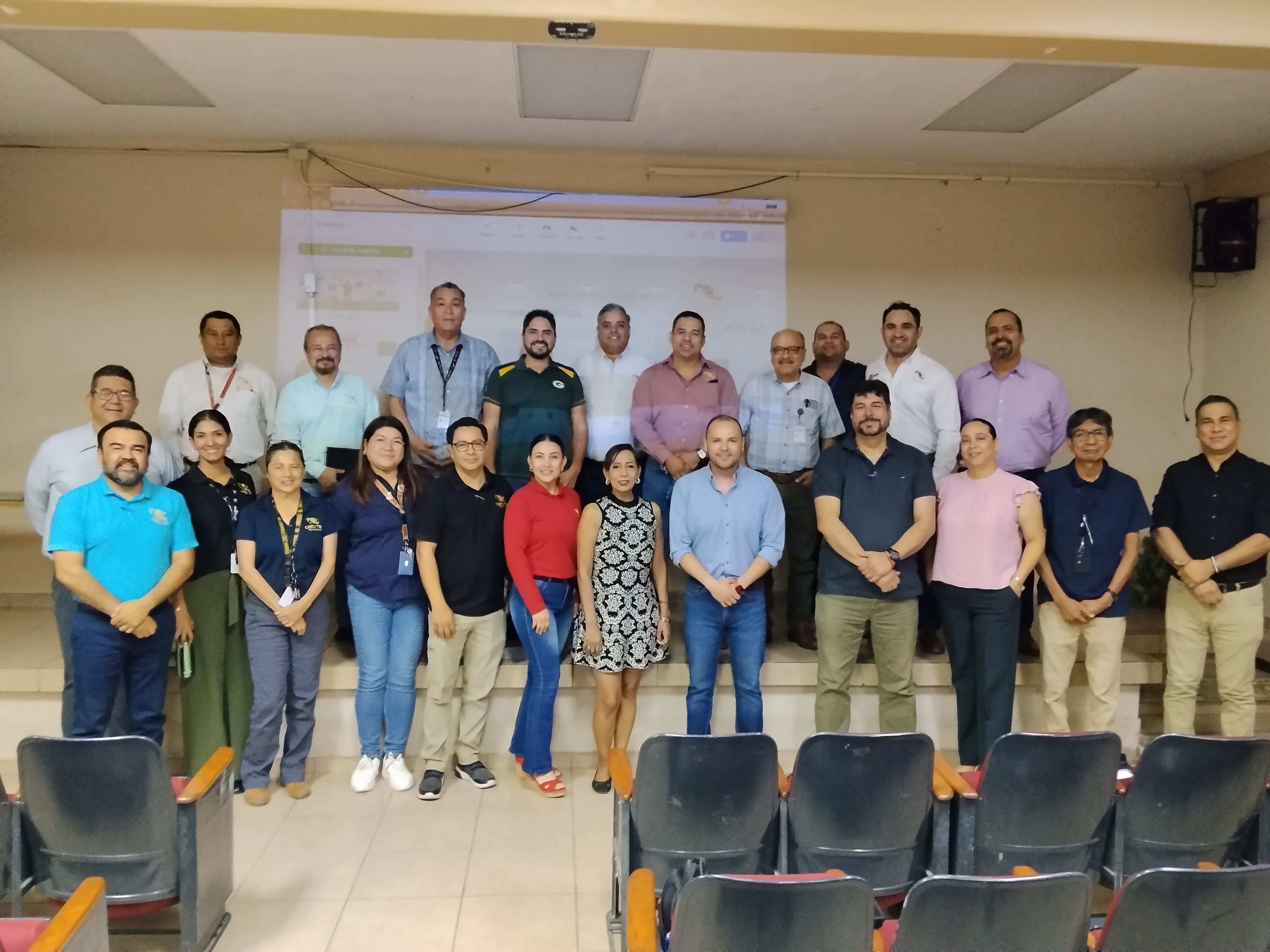 FORTALECE  CECyTE BC  ESTRATEGIAS ACADÉMICAS PARA PREVENIR EL LA DESERCIÓN ESCOLAR